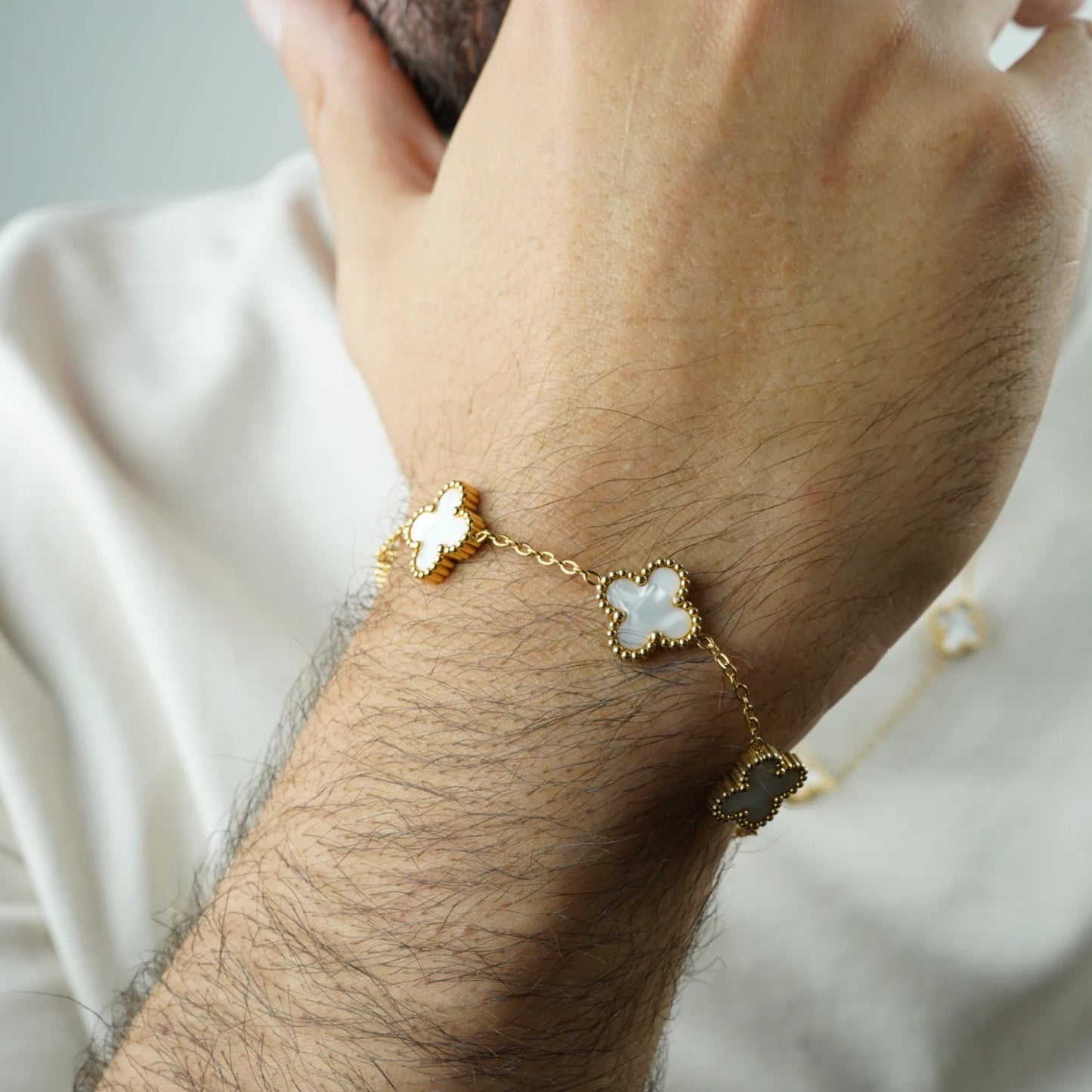 BRAZALETE CLOVER - GOLD NACAR - ATHEREOS
