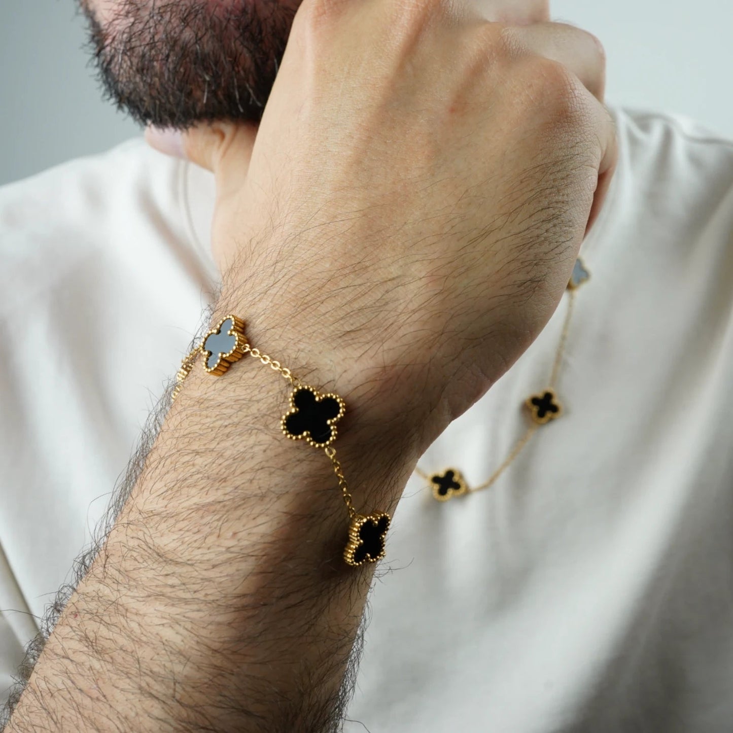 BRAZALETE CLOVER - GOLD ONIX - ATHEREOS