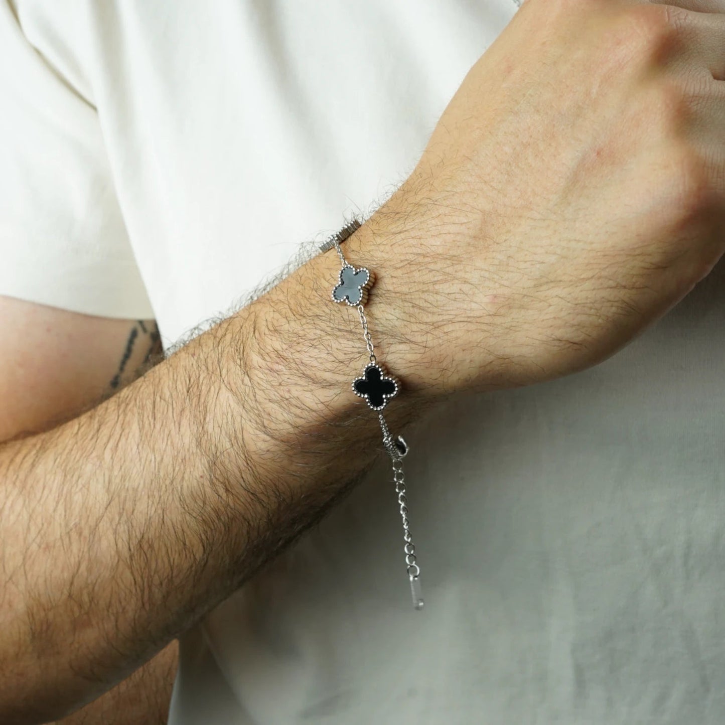 BRAZALETE CLOVER - SILVER ONIX - ATHEREOS