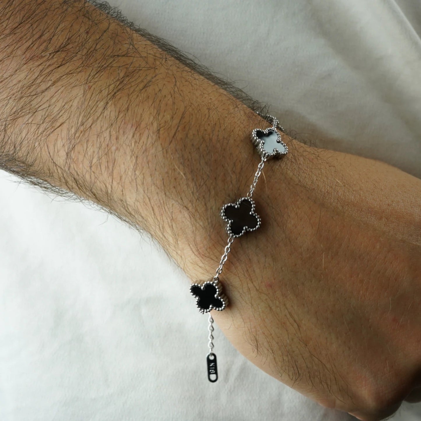 BRAZALETE CLOVER - SILVER ONIX - ATHEREOS