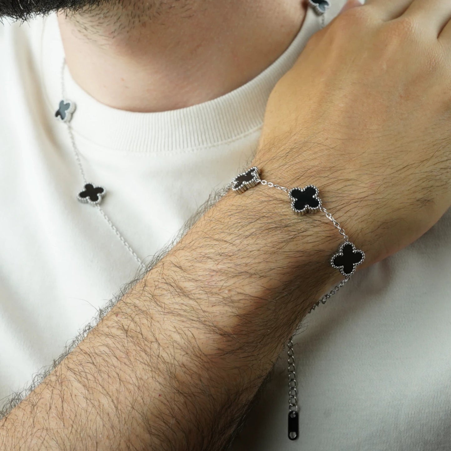 BRAZALETE CLOVER - SILVER ONIX - ATHEREOS