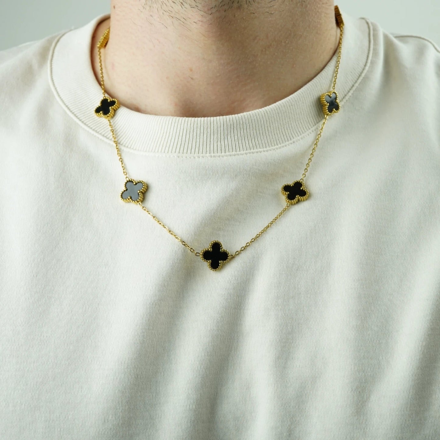 COLLAR CLOVER - GOLD ONIX - ATHEREOS