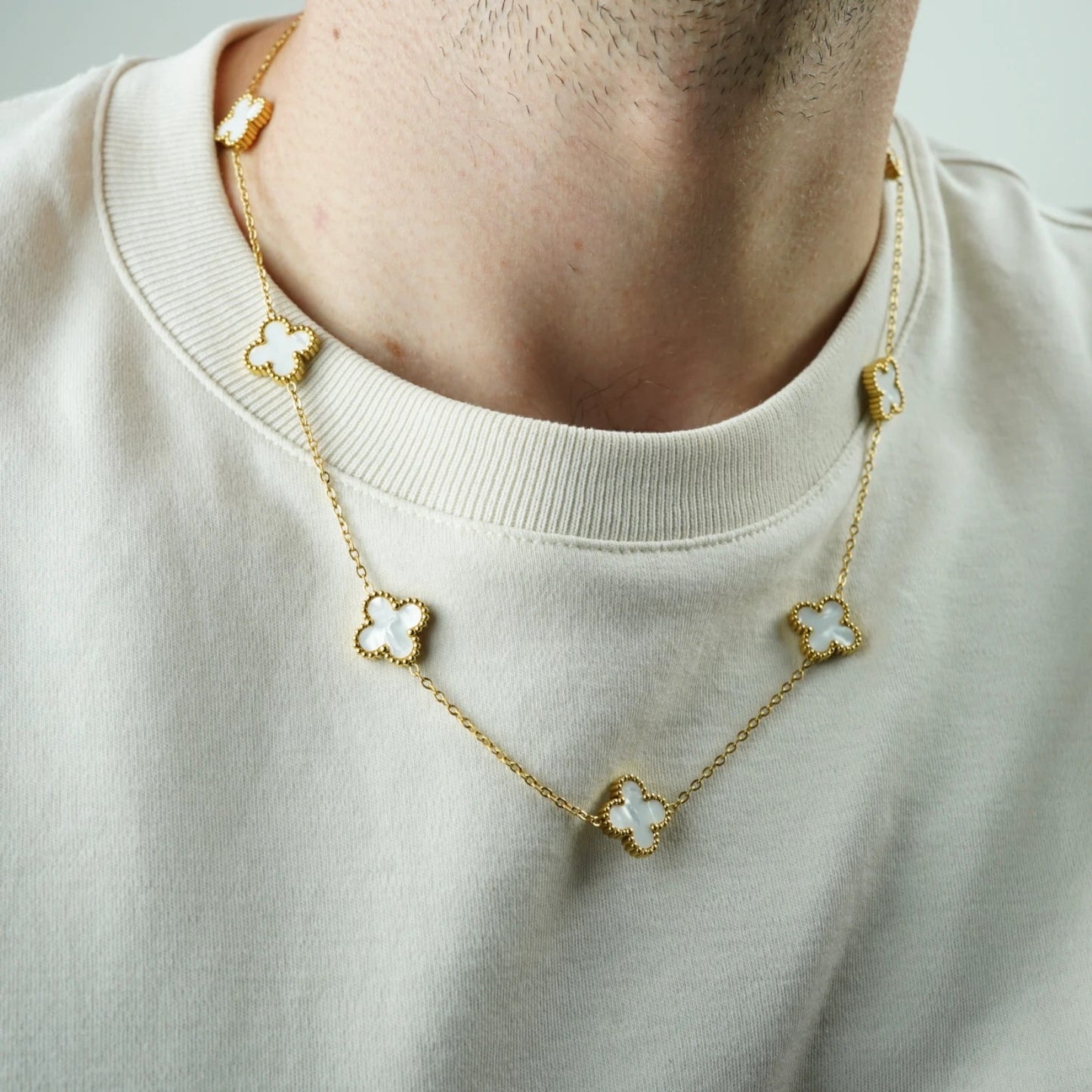 COLLAR CLOVER - GOLD NACAR - ATHEREOS
