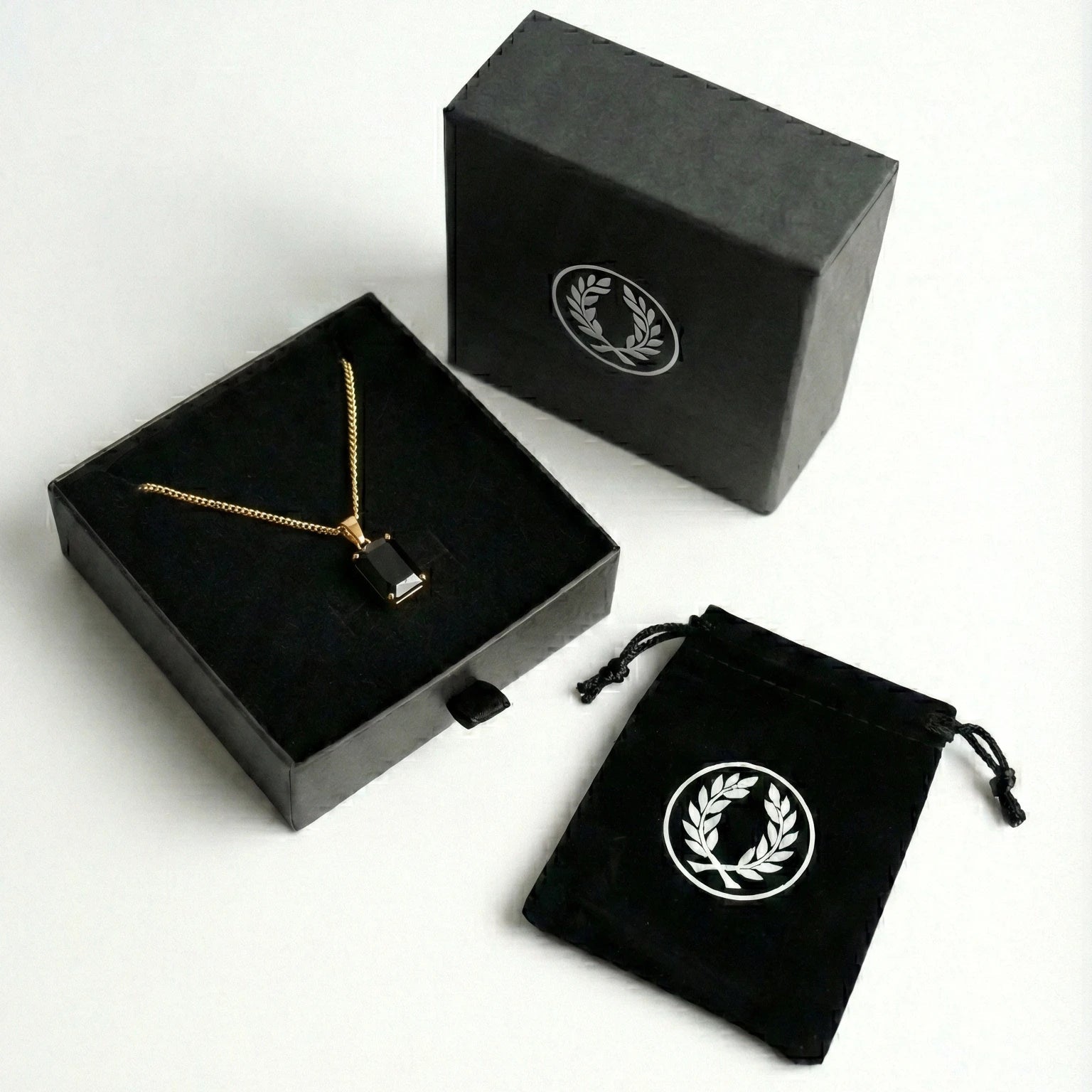 COLLAR ONYX - GOLD - ATHEREOS
